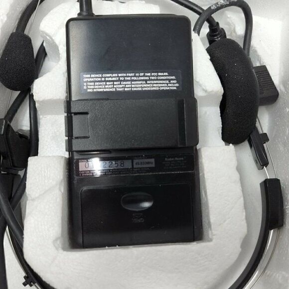VINTAGE RADIO SHACK HANDS FREE WALKIE TALKIE HEADSET TRC-506 SET OF 2 TESTED - Picture 8 of 9